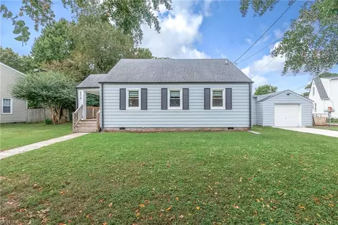 8035 Roxboro Rd, Norfolk, VA 23505