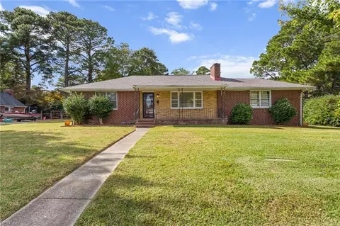 319 Edgewood Rd, Portsmouth, VA 23701