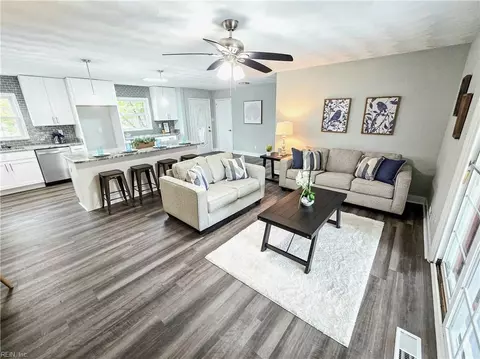 154 Hill Prince Rd, Virginia Beach, VA 23462