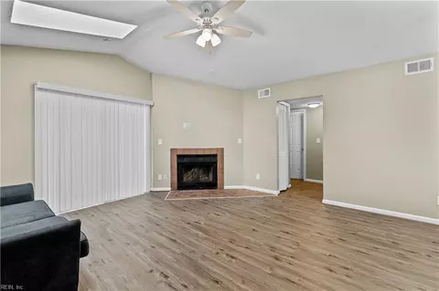 5235 Breezewood Arch Arch, Virginia Beach, VA 23464