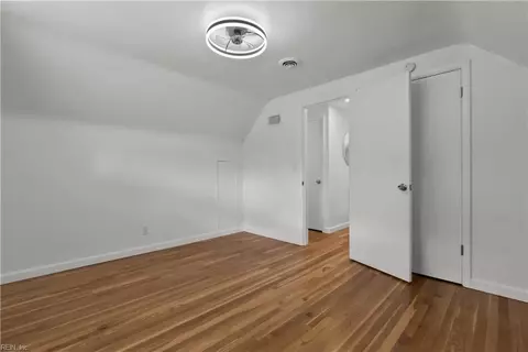 Bedroom - 9417 Willow Ct, Norfolk, VA 23503 photo 4 of 6