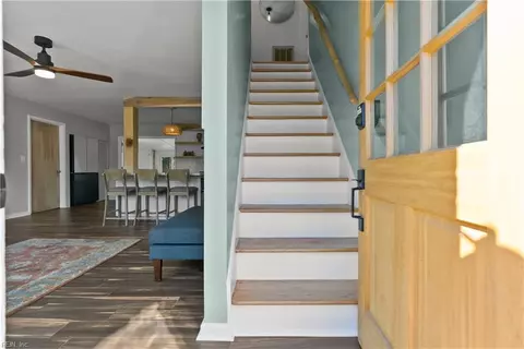 Entry Way - 9417 Willow Ct, Norfolk, VA 23503 photo 4 of 4
