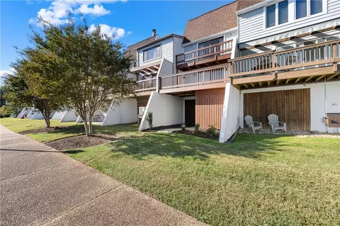 Exterior - 220 Mill Point Dr, Hampton, VA 23669 photo 1 of 7