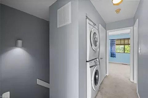 Entry Way - 220 Mill Point Dr, Hampton, VA 23669 photo 2 of 2