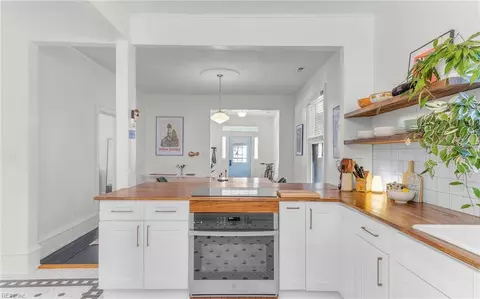Kitchen - 123 Lorengo Ave E, Norfolk, VA 23503 photo 3 of 3