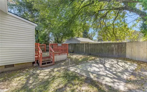 Exterior - 123 Lorengo Ave E, Norfolk, VA 23503 photo 8 of 8