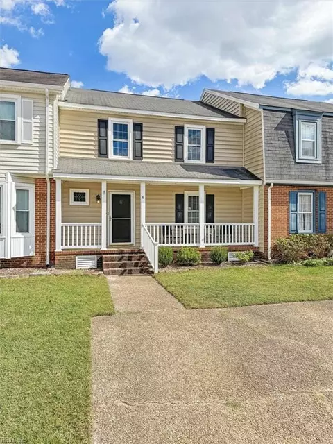 6 Wainwright Dr W, Poquoson, VA 23662