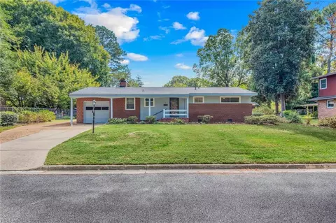 19 Laurel Wood Rd, Newport News, VA 23602