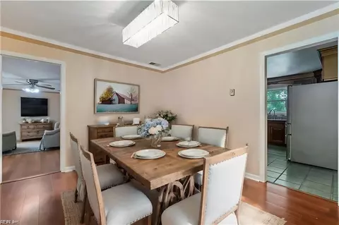 Dining - 511 Toddsbury Ct, Hampton, VA 23663 photo 1 of 2