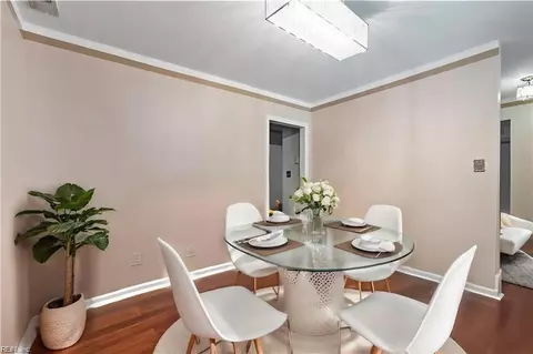 Dining - 511 Toddsbury Ct, Hampton, VA 23663 photo 2 of 2