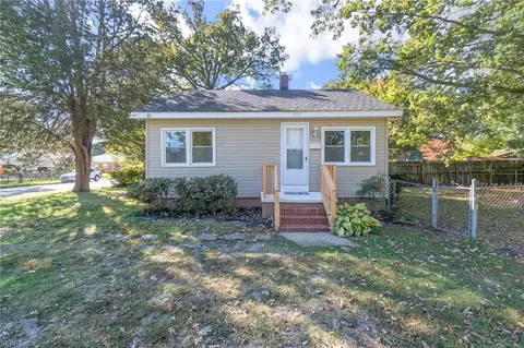 859 Alma Dr, Norfolk, VA 23518