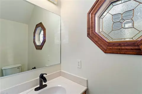 Bath - 313 Washington St, Hampton, VA 23669 photo 1 of 2