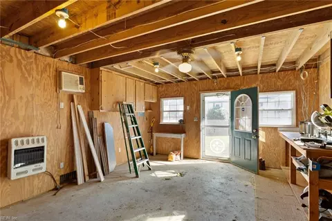 Other - 313 Washington St, Hampton, VA 23669 photo 5 of 9