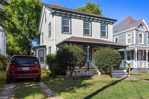 Exterior - 313 Washington St, Hampton, VA 23669 photo 2 of 3