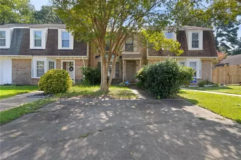 408 Faire Chse Chase, Chesapeake, VA 23322