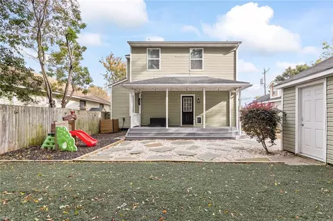 Exterior - 125 E Lorengo Ave, Norfolk, VA 23503 photo 11 of 14