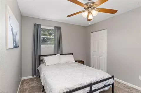 Bedroom - 125 E Lorengo Ave, Norfolk, VA 23503 photo 6 of 6