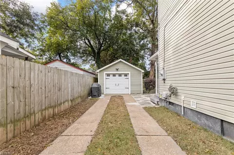 Exterior - 125 E Lorengo Ave, Norfolk, VA 23503 photo 9 of 14