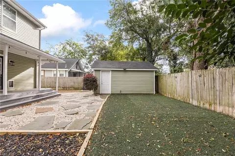 Exterior - 125 E Lorengo Ave, Norfolk, VA 23503 photo 13 of 14