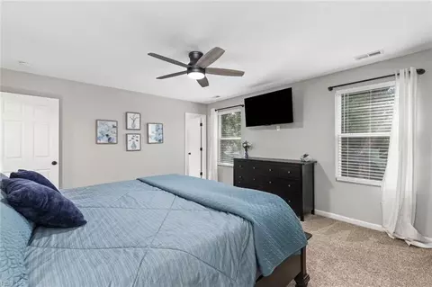 Bedroom - 125 E Lorengo Ave, Norfolk, VA 23503 photo 4 of 6