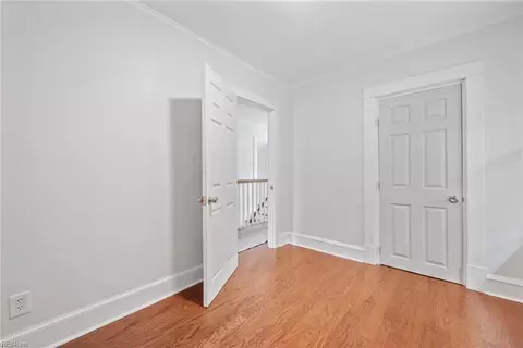 Entry Way - 72 Algonquin Rd, Hampton, VA 23661 photo 5 of 5