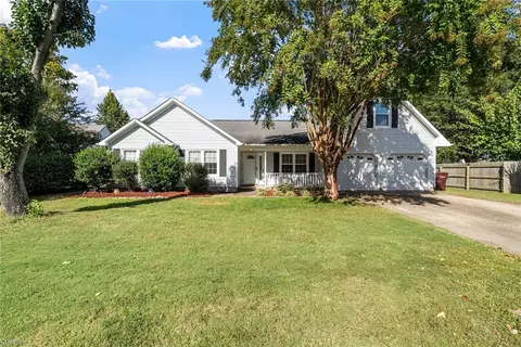 808 Beaver Creek Ct, Chesapeake, VA 23322
