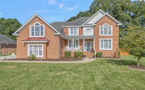 444 Trotters Ln, Chesapeake, VA 23322