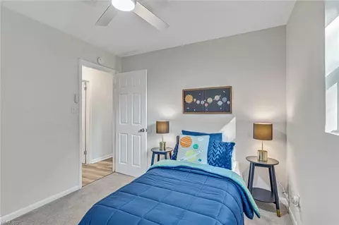 Bedroom - 633 Hemlock Ave, Hampton, VA 23661 photo 3 of 6