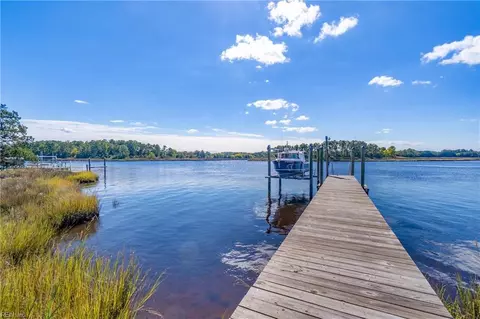 View/Area - 169 Tranquility Trce, Chesapeake, VA 23320 photo 4 of 5