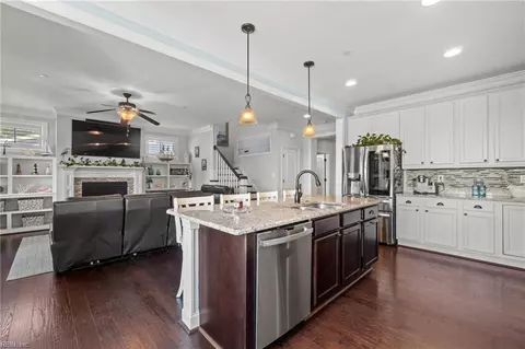 Kitchen - 169 Tranquility Trce, Chesapeake, VA 23320 photo 3 of 4