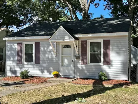 1943 Long Green Ln, Hampton, VA 23663