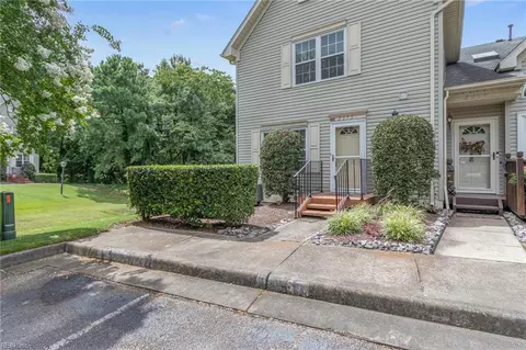 2373 London Pointe Dr, Virginia Beach, VA 23454