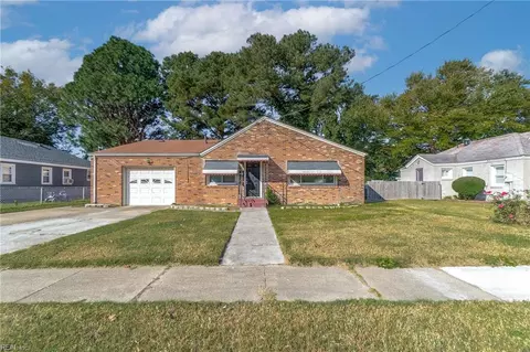 2806 Magnolia St, Portsmouth, VA 23704
