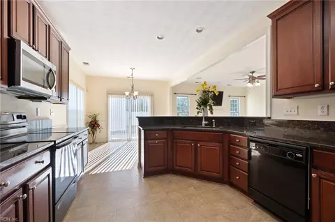 1 Dillingham Ct, Hampton, VA 23669 photo 19
