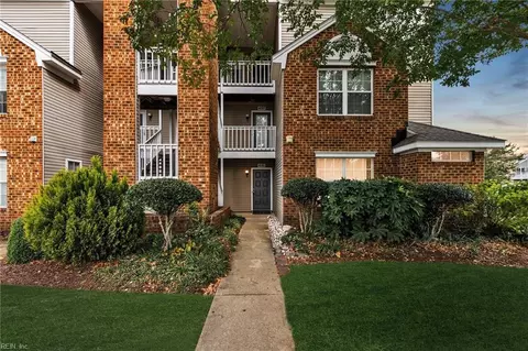 4181 Laurel Green Cir, Virginia Beach, VA 23456