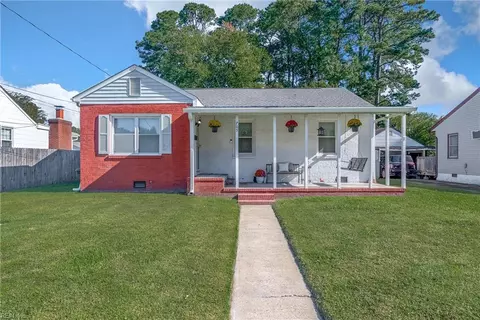 705 Sedgefield Dr, Newport News, VA 23605
