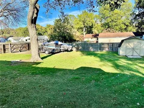 320 Cynthia Dr, Hampton, VA 23666 photo 24