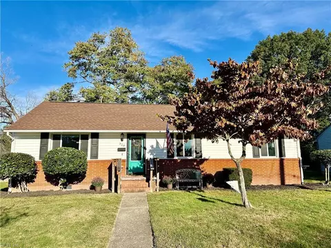 320 Cynthia Dr, Hampton, VA 23666