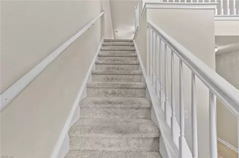 Entry Way - 4124 River Breeze Cir, Chesapeake, VA 23321 photo 3 of 3