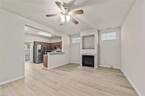 Living - 4124 River Breeze Cir, Chesapeake, VA 23321 photo 1 of 7
