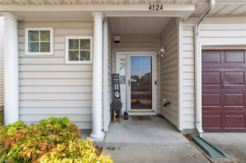 Exterior - 4124 River Breeze Cir, Chesapeake, VA 23321 photo 5 of 8