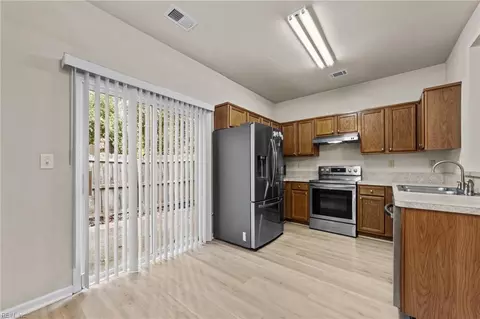 Kitchen - 4124 River Breeze Cir, Chesapeake, VA 23321 photo 1 of 5