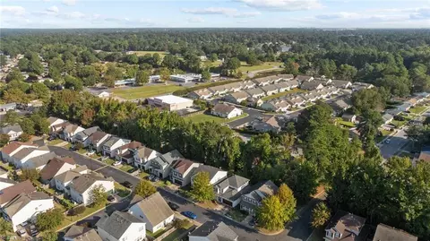 View/Area - 4124 River Breeze Cir, Chesapeake, VA 23321 photo 7 of 8