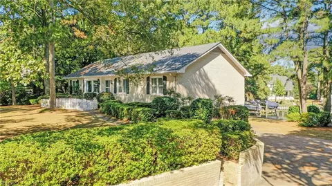 2416 Broad Bay Rd, Virginia Beach, VA 23451