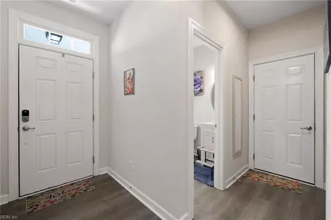 Entry Way - 12 E Berkley Dr, Hampton, VA 23663 photo 1 of 11