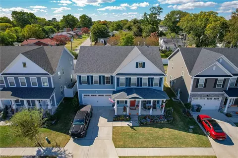 View/Area - 12 E Berkley Dr, Hampton, VA 23663 photo 1 of 3