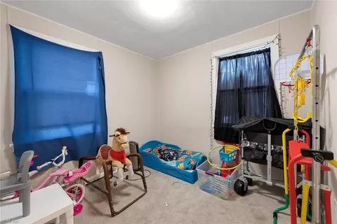 Bedroom - 38 E Gilbert St, Hampton, VA 23669 photo 1 of 3