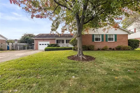 2281 Trant Lake Dr, Virginia Beach, VA 23454