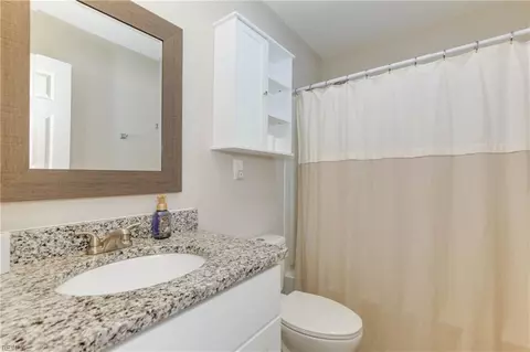 Bath - 2836 Lambert Trl, Chesapeake, VA 23323 photo 3 of 3