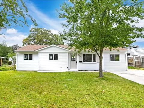 409 Mango Dr, Virginia Beach, VA 23452